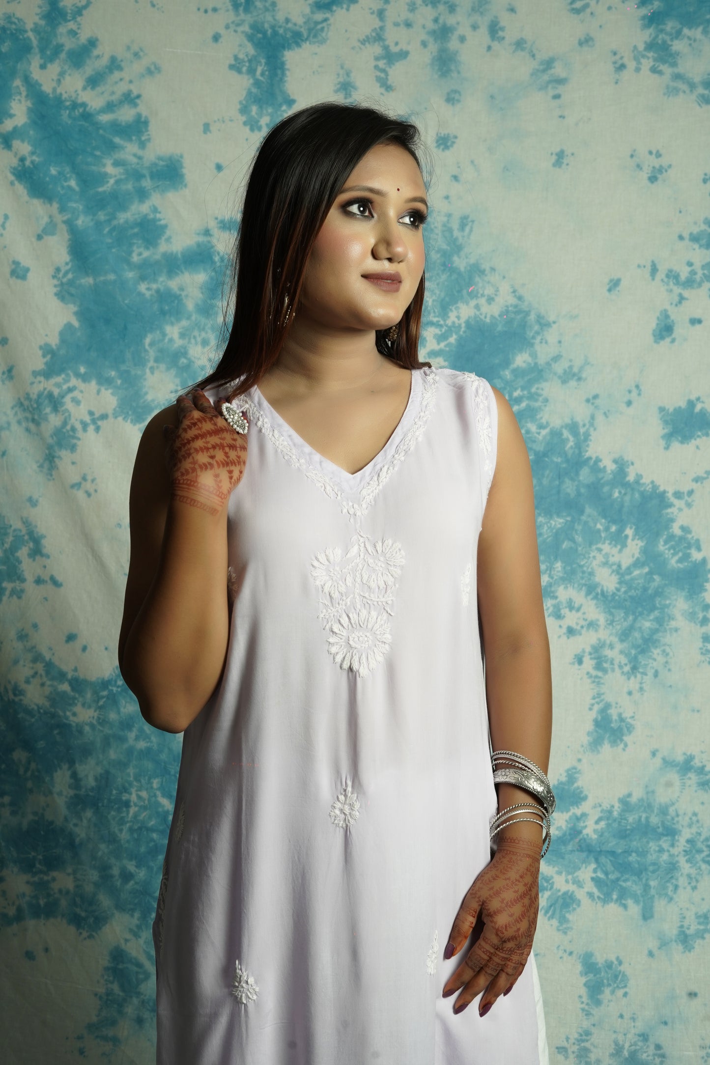Long Muslin Chikankari sleeveless kurti