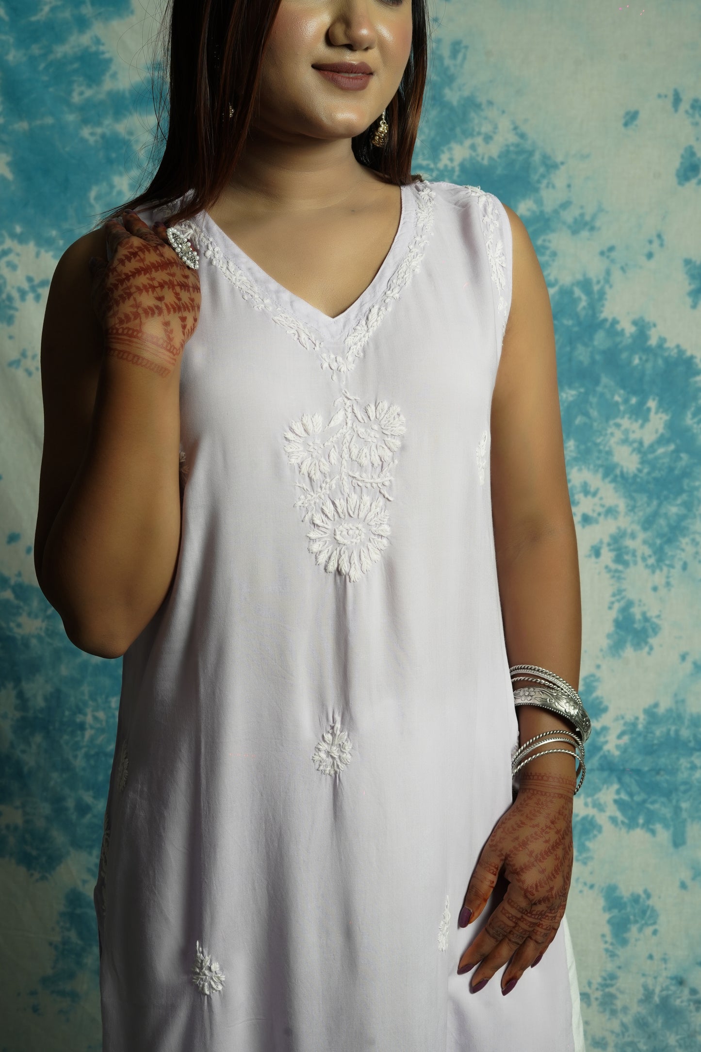 Long Muslin Chikankari sleeveless kurti