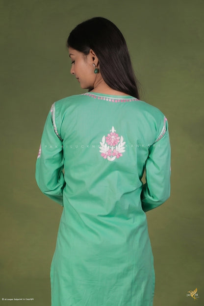 Sea Green 